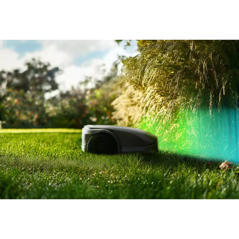 A8_2R7101528ST1_amb01_web